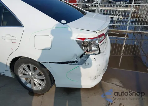 2014 Toyota Camry Hybrid Xle из США, поврежденный, VIN 4T1BD1FK5EU106404